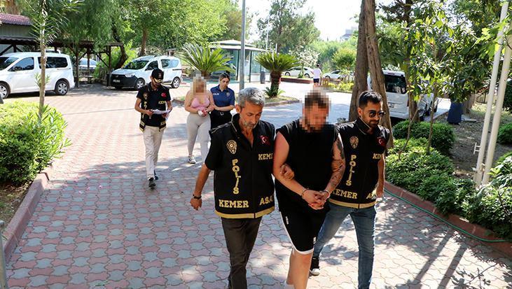 18 yaşından küçük 3 kişiyi, cinsel ilişki bahanesiyle dolandırıp darbettiler