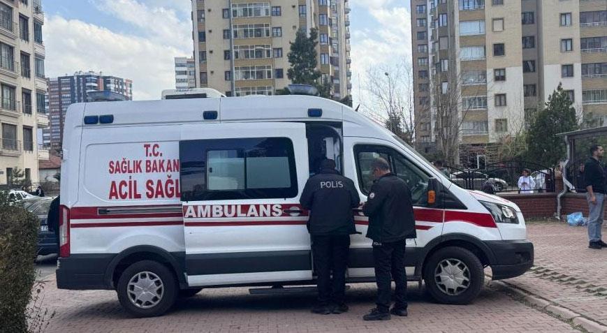 Apartman görevlisi ile kiracı arasında kavga! 2 kişi yaralandı