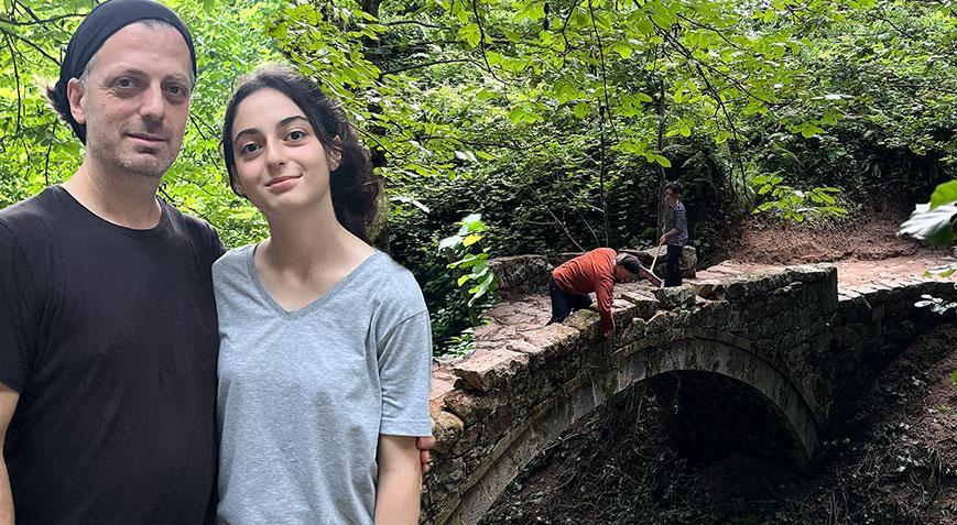 Baba ile kızı el ele verdi! 1,5 asırlık kemer köprü ortaya çıktı