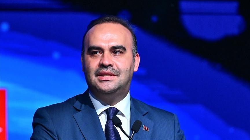 Bakan Kacır: Elektrikli araçların payının 2030'da yüzde 35'i aşmasını bekliyoruz