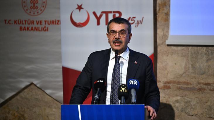 Bakan Tekin ödül töreninde konuştu! 'Çocuklarımızın ana dillerini doğru öğrenmelerini istiyorum'