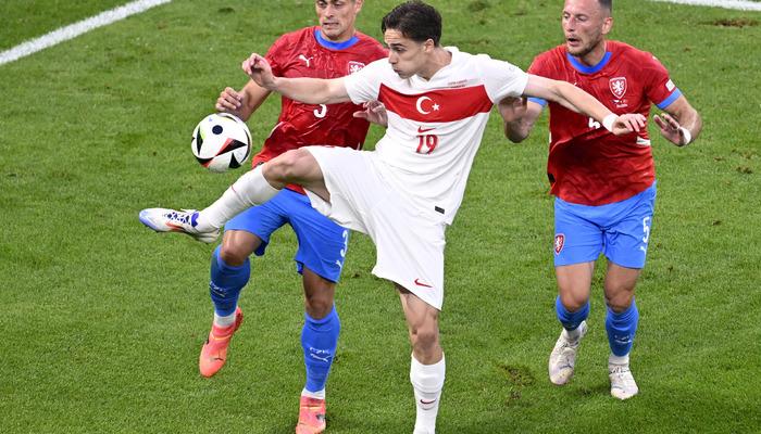 Çekya'yı eledik sırada Avusturya var! Galibiyete rağmen Montella'ya eleştiri: Acilen düzeltmesi lazım