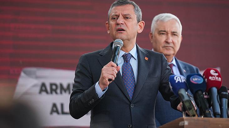 CHP lideri Özel, İzmir'de toplu açılış ve temel atma törenine katıldı