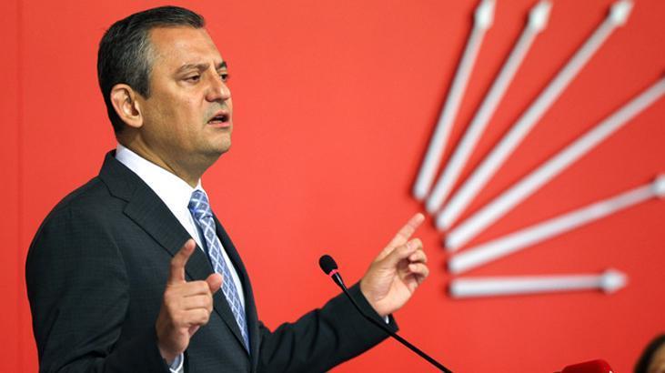 CHP Lideri Özgür Özel, parti genel merkezi önünde konuştu: 'Hiçbir rakibimize mal etmiyorum'