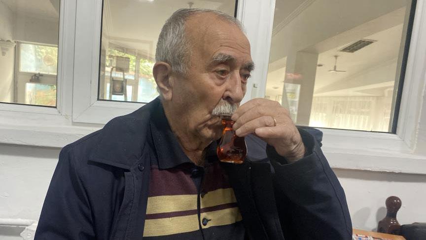 Emekli askerin ilginç prensibi! 30 senedir saat 13.00'a kadar bekliyor
