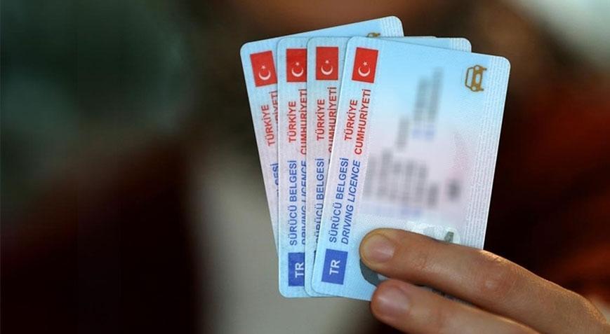Eski ehliyetler nasıl yenilenir? İşte 5 adımda izlenecek yol...