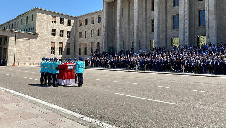 Eski milletvekili İsmail Bilen için Meclis'te cenaze töreni düzenlendi