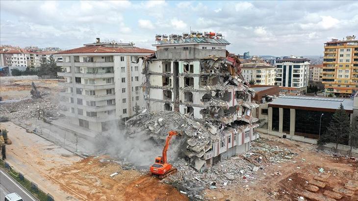 Gaziantep'te 25 kişinin öldüğü apartmana ilişkin 3 müteahhide 16 yıl hapis cezası