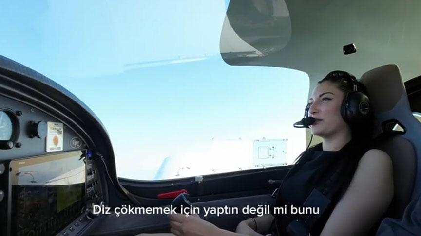 Gökyüzünde evlilik teklifi: Diz çökmemek için yaptın bunu değil mi