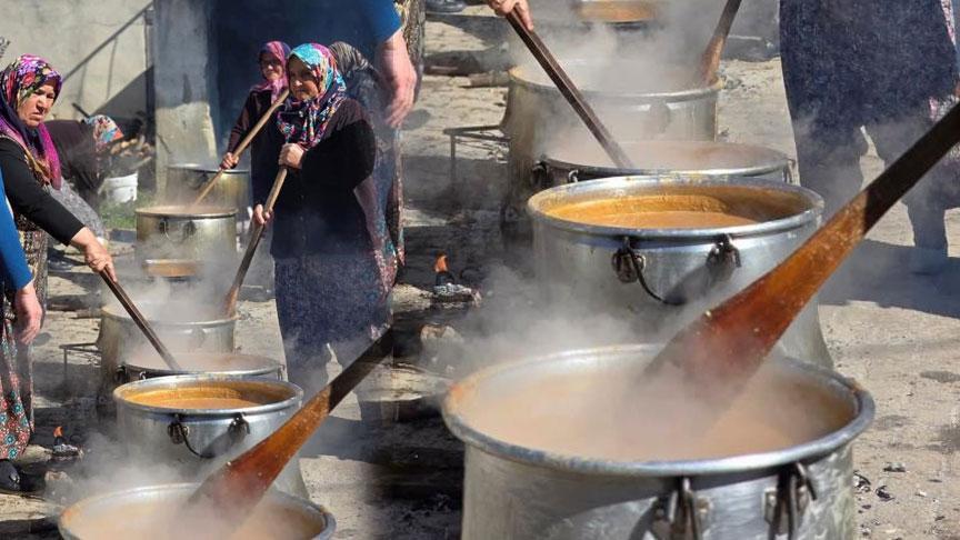 Herkes o köye akın etti! Tam 672 yıllık tarif, yılda 1 kez yapılıyor...