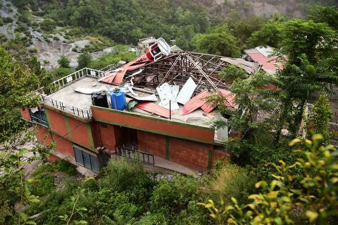 Hindistan, Pakistan'ı füzelerle vurdu: İşte görüntüler