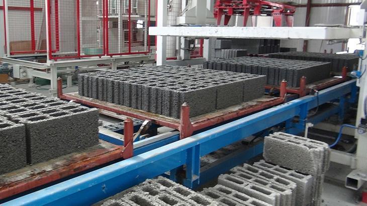 İnşaat malzemesi sanayi üretimi geriledi
