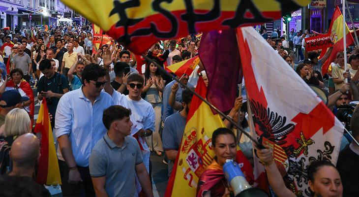 İspanya sokakları karıştı: Halk, Başbakan Sanchez'e tepkili!
