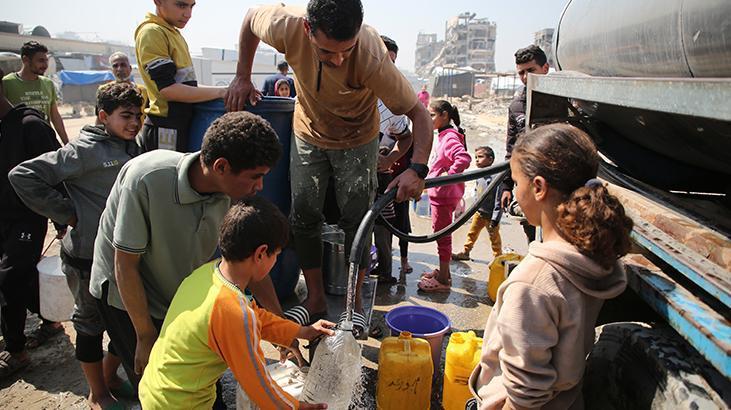 İsrail'in Gazze'de elektriği kesmesi sonucu halk temiz içme suyu bulamıyor