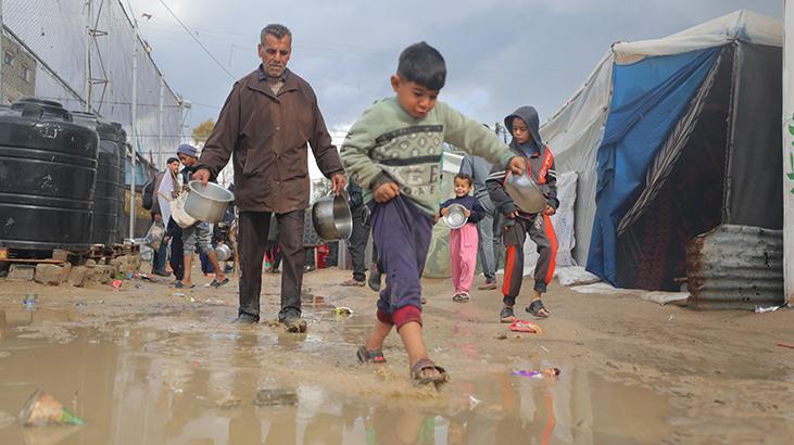 İsrail'in Gazze'ye saldırılarında 38 bin çocuk yetim, 14 bin kadın dul kaldı