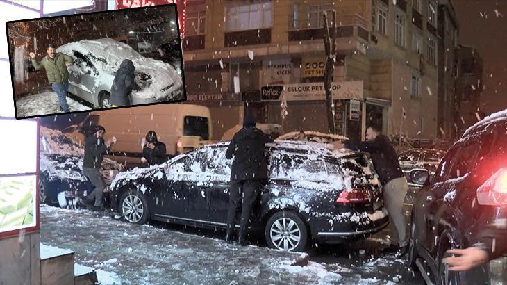 İstanbul beyaza büründü! Sokaklarda kar topu heyecanı