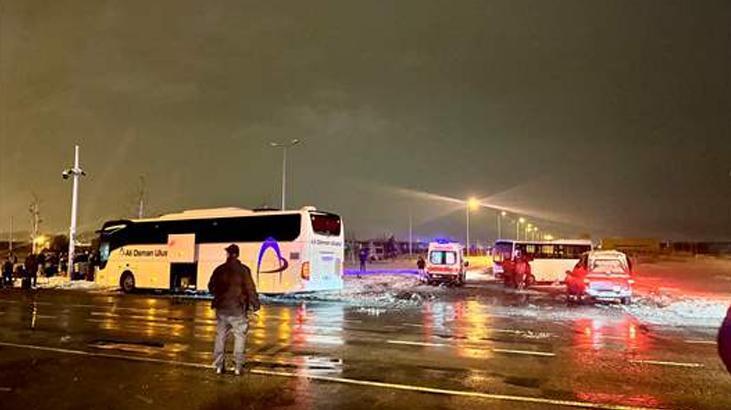 Kayseri'de feci kaza! Yolcu otobüsü ve işçi servisi çarpıştı: Yaralılar var