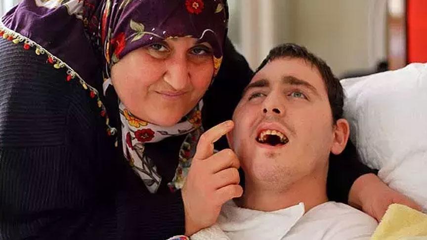 Kimliği belirsiz felçli Rus gence 10 yıl annelik yaptı! Oscar’a Türkiye’den yürek yakan aday