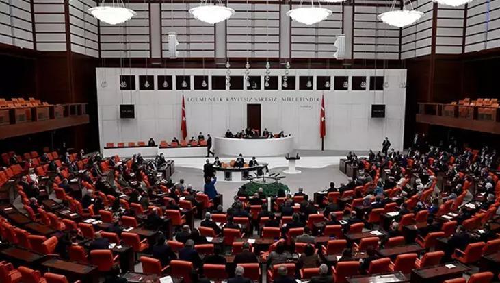 Meclis'te son durum: AK Parti, milletvekili sayısını 272'ye yükseltti