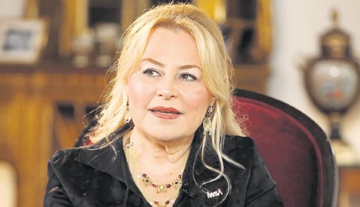 Mum parasına acıyor