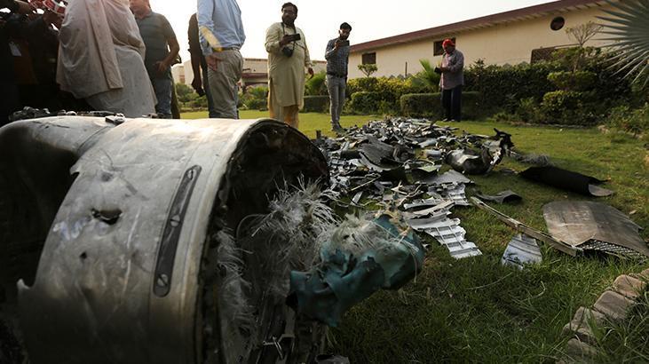 Pakistan'da Hindistan'a ait bir İHA'nın parçaları bulundu