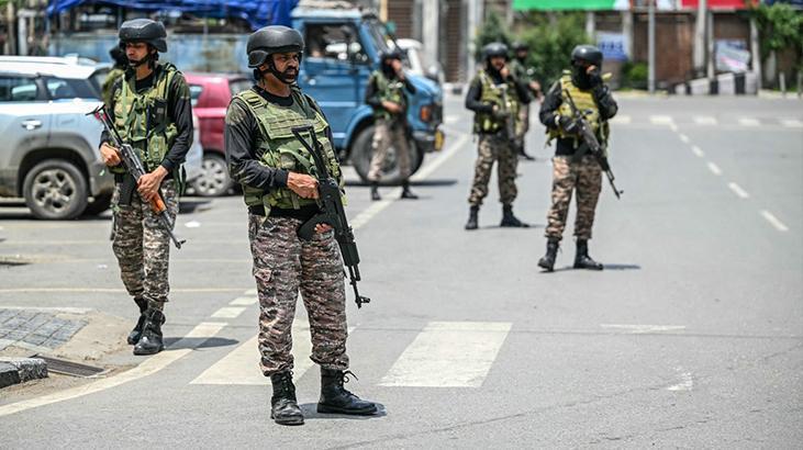 Pakistan ordusu, Hindistan'ın saldırısında 40 sivilin öldüğünü açıkladı