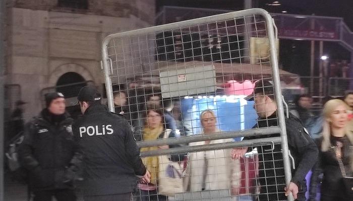 Taksim ve İstiklal Caddesi'ndeki kısıtlamalar kaldırıldı!