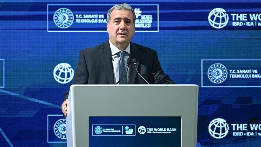 'Türkiye, yenilenebilir enerji hedefiyle dünya çapında lider konumda'